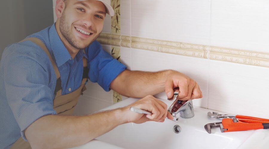 Professional clogged drains services in Glencross, SD